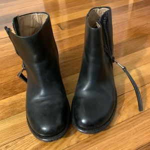 John Fluevog Anderson zippered ankle boot, 6.5